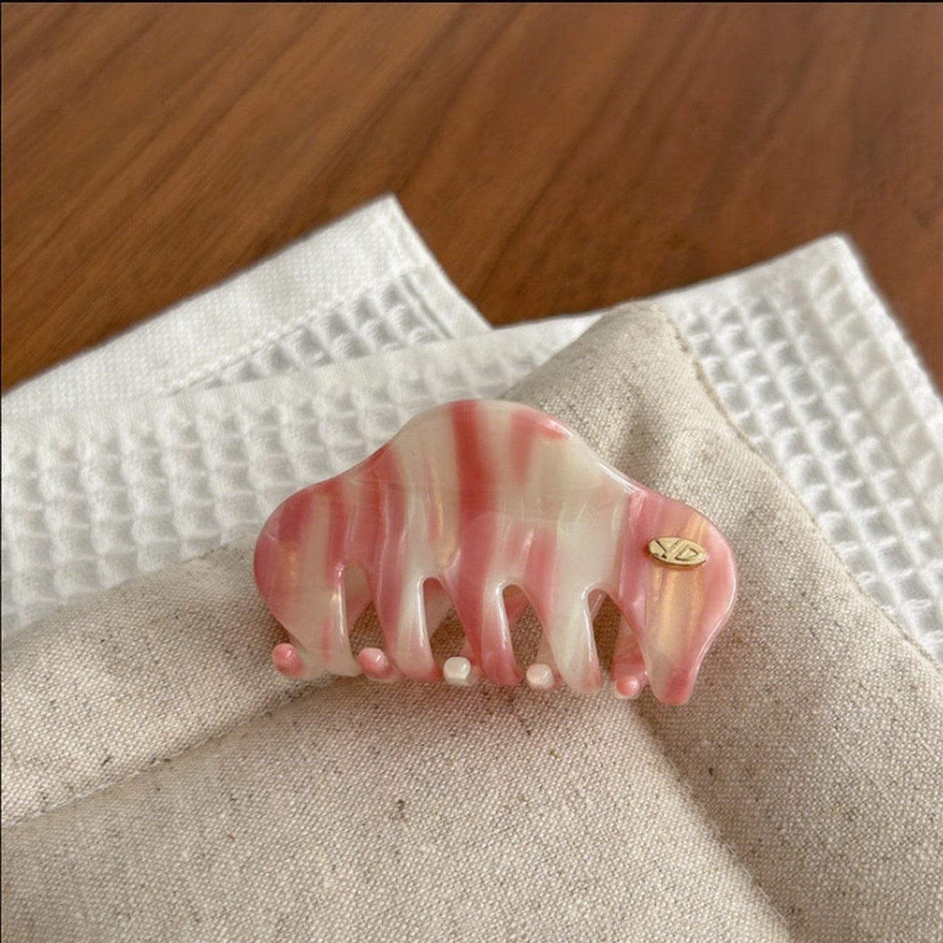 🎀 Strawberry Taffy - Pink Marble Hair Clip